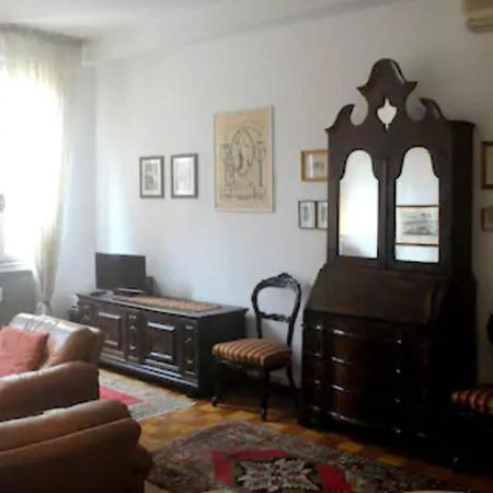 Charming Flat With Terrace Over The Canal Apartment Venice Exterior photo